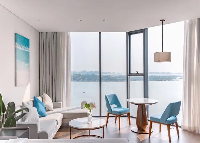 Samset Corner Seaview A La Carte Bay