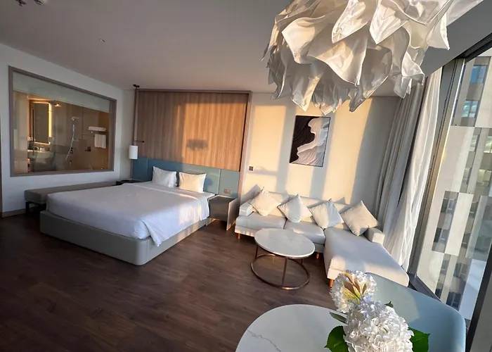 Samset Corner Seaview A La Carte Bay *