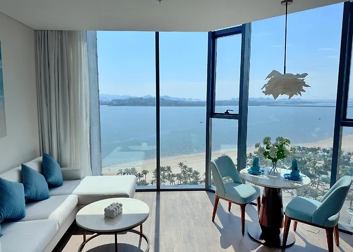 Samset Corner Seaview A La Carte Bay